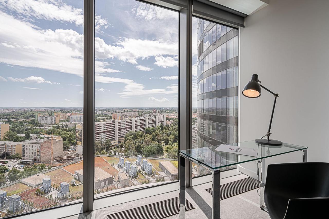 Rentplanet - Apartament Sky Tower Wroclaw Exterior photo